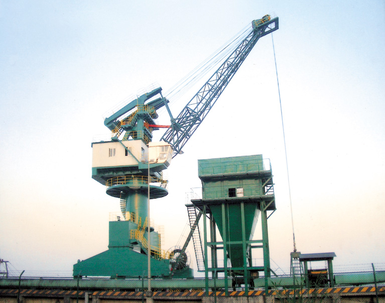 MQ1625抓鬥式門座式起重機-廣東理文造紙