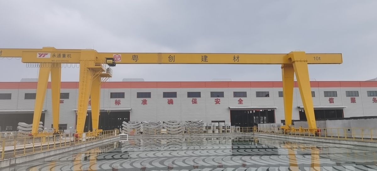 粵創建材MHO10-28-3門（mén）式起重機